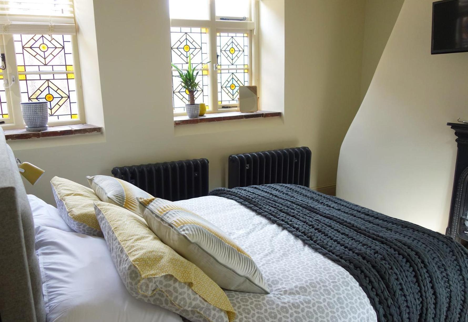 4- 6 Centre Apartment *